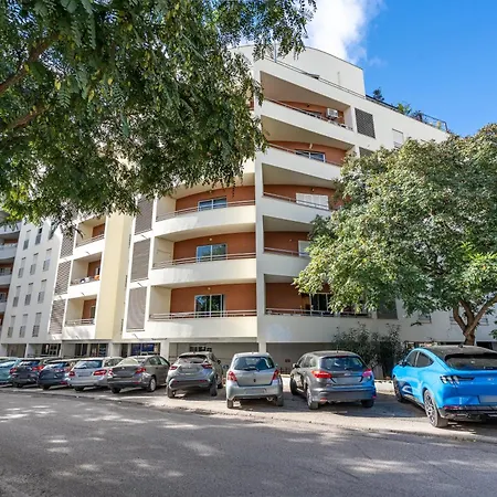 Apartment Cool Motion Rocha T2