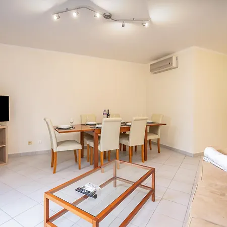 Apartamento Cool Motion Rocha T2